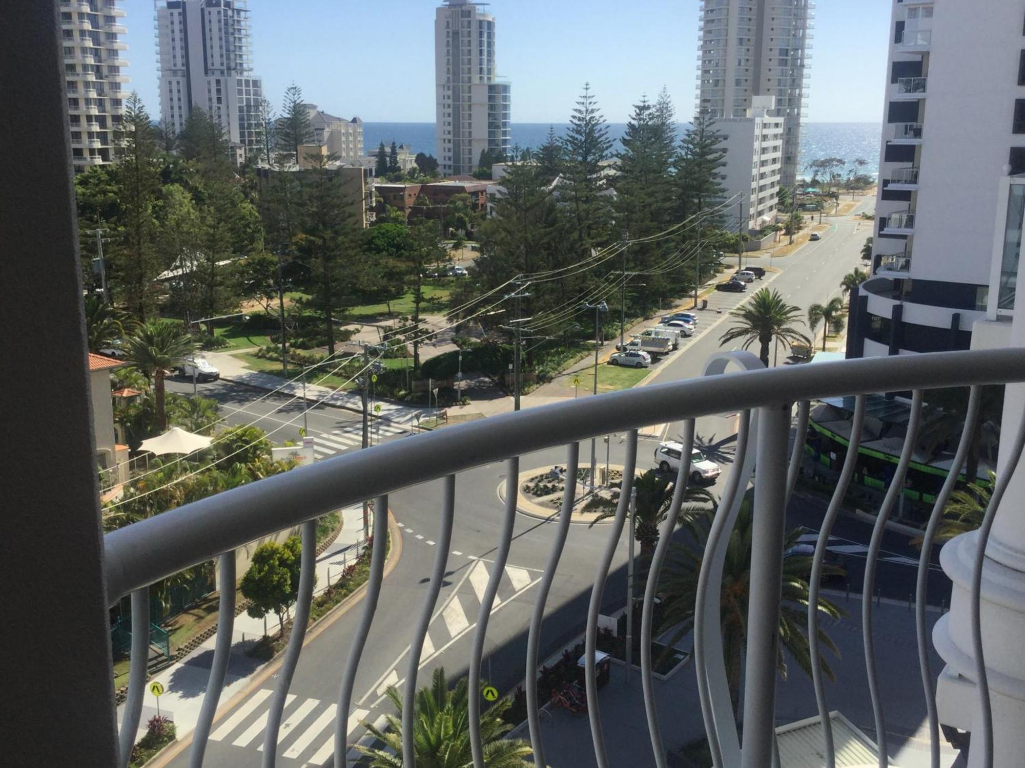 Broadbeach Holiday Apartments Guldkusten Exteriör bild
