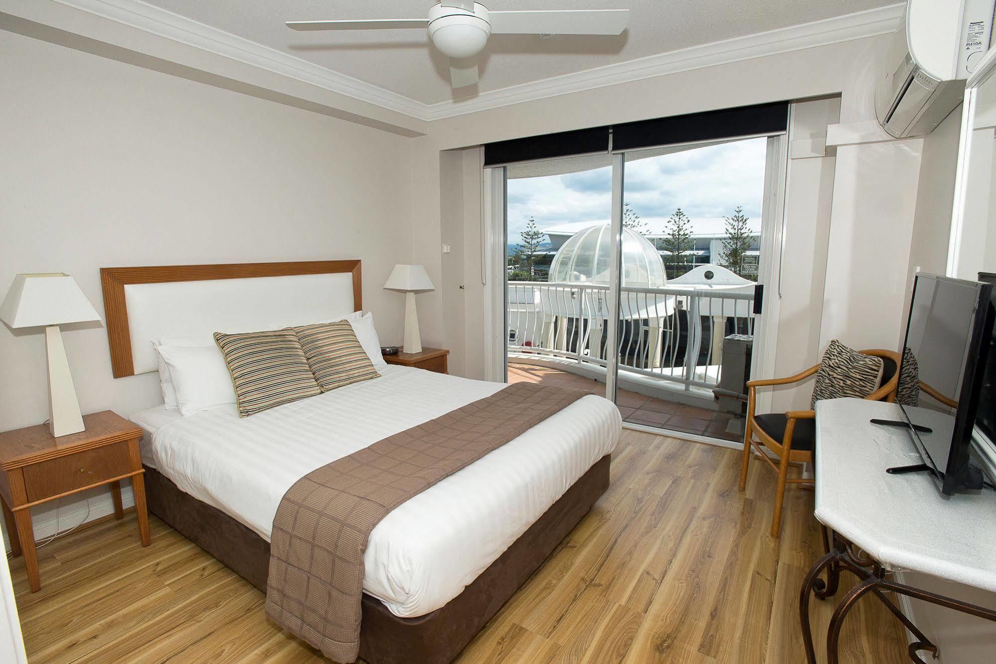 Broadbeach Holiday Apartments Guldkusten Exteriör bild