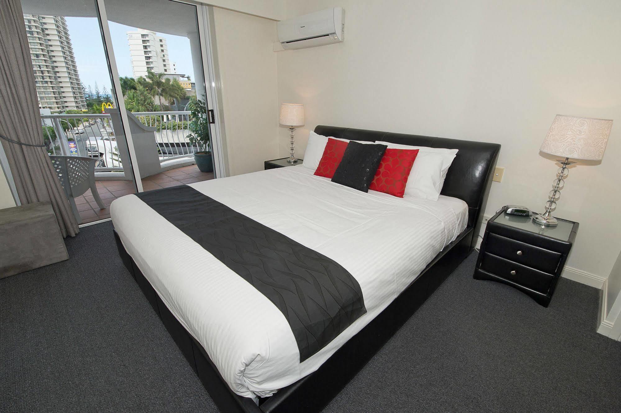 Broadbeach Holiday Apartments Guldkusten Exteriör bild