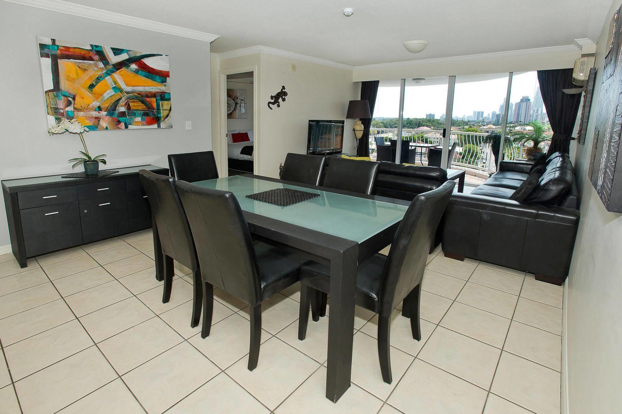 Broadbeach Holiday Apartments Guldkusten Exteriör bild