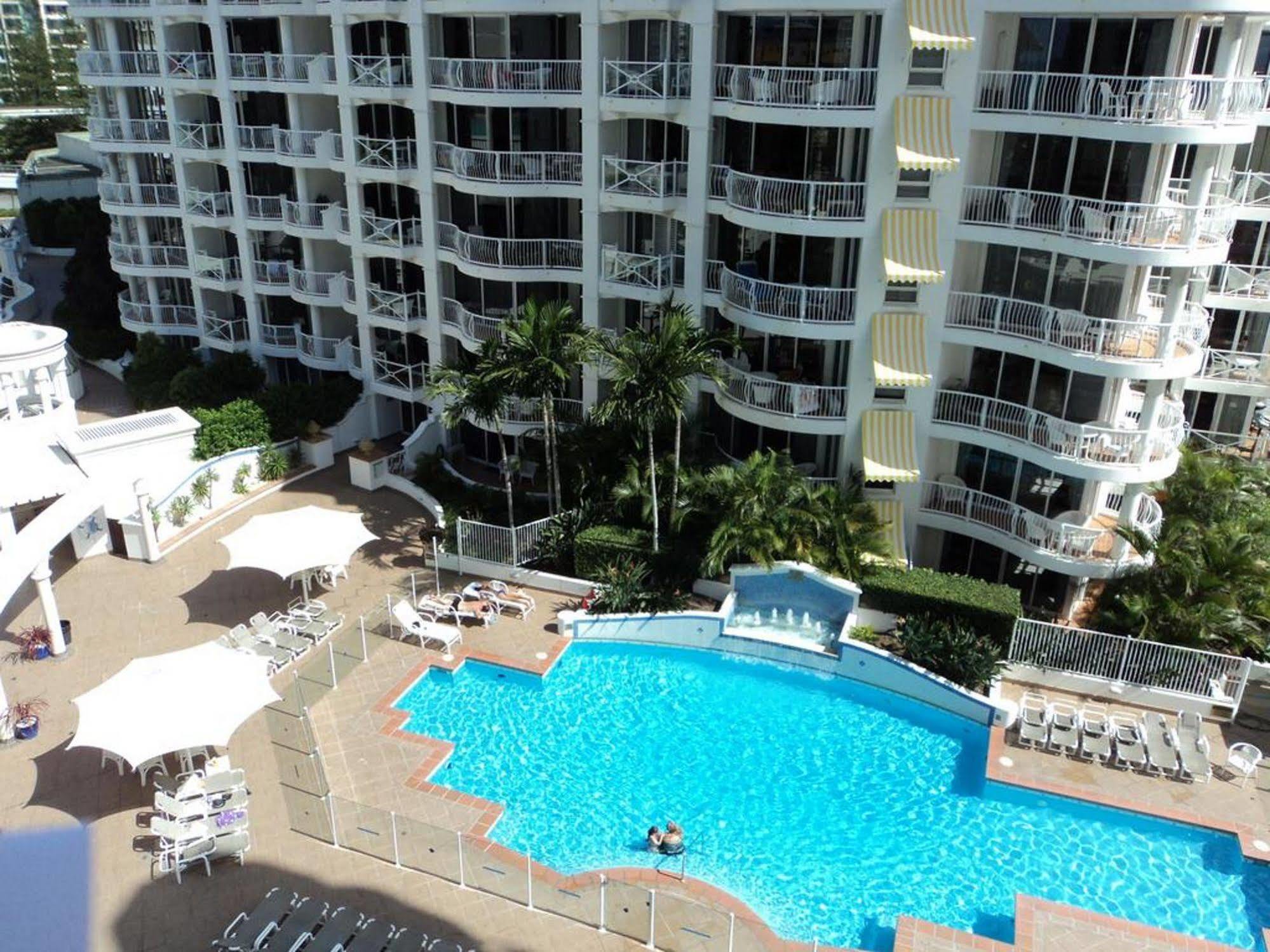 Broadbeach Holiday Apartments Guldkusten Exteriör bild