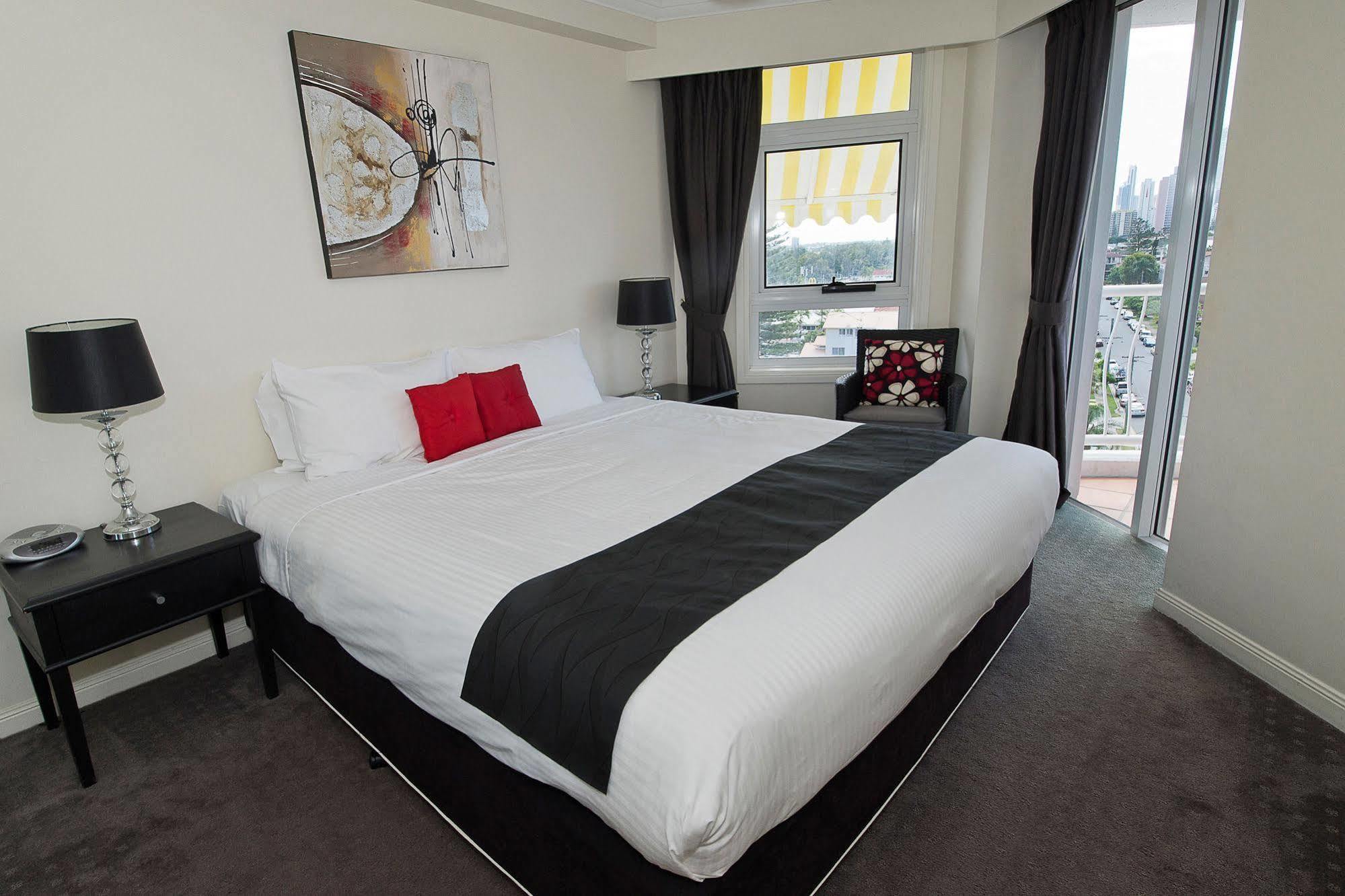 Broadbeach Holiday Apartments Guldkusten Exteriör bild