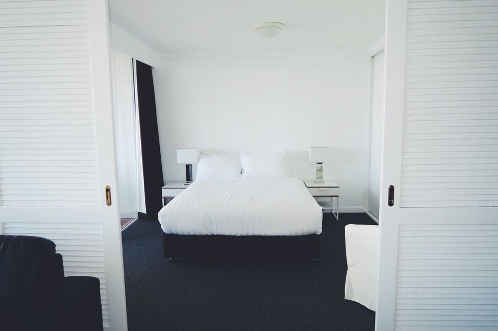 Broadbeach Holiday Apartments Guldkusten Exteriör bild