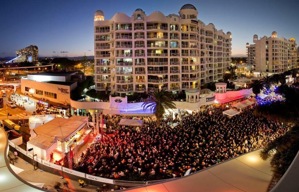 Broadbeach Holiday Apartments Guldkusten Exteriör bild